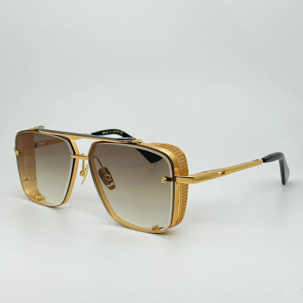 LIMTED EDITION M Six Men's Vintage Metal Sunglasses with Frameless UV 400 Lens - Stylish Square Design.