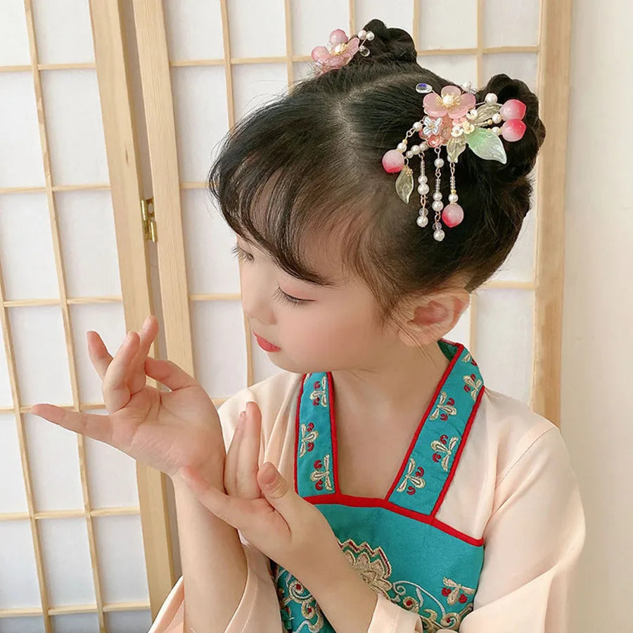 2Pcs/Set New Korean Hanfu Elegant Butterfly Hairpin Flowers Metal Tassel Long Hairgrips Party Hair Accessories Combo Hair Clip - Elevate Your Body