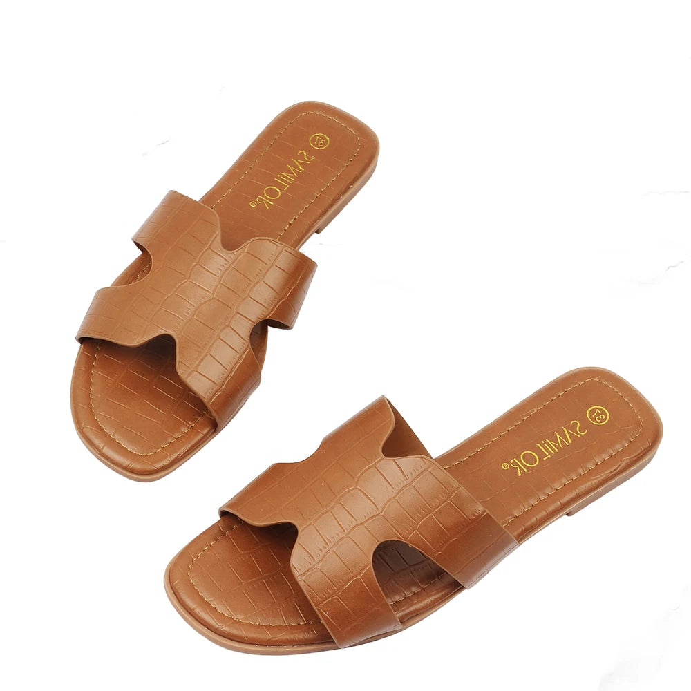 2024 New Ladies Fashion Slippers Slippers Summer Home Bathroom Beach Outdoor Breathable Anti-Slip Women's Sandals Slippers.