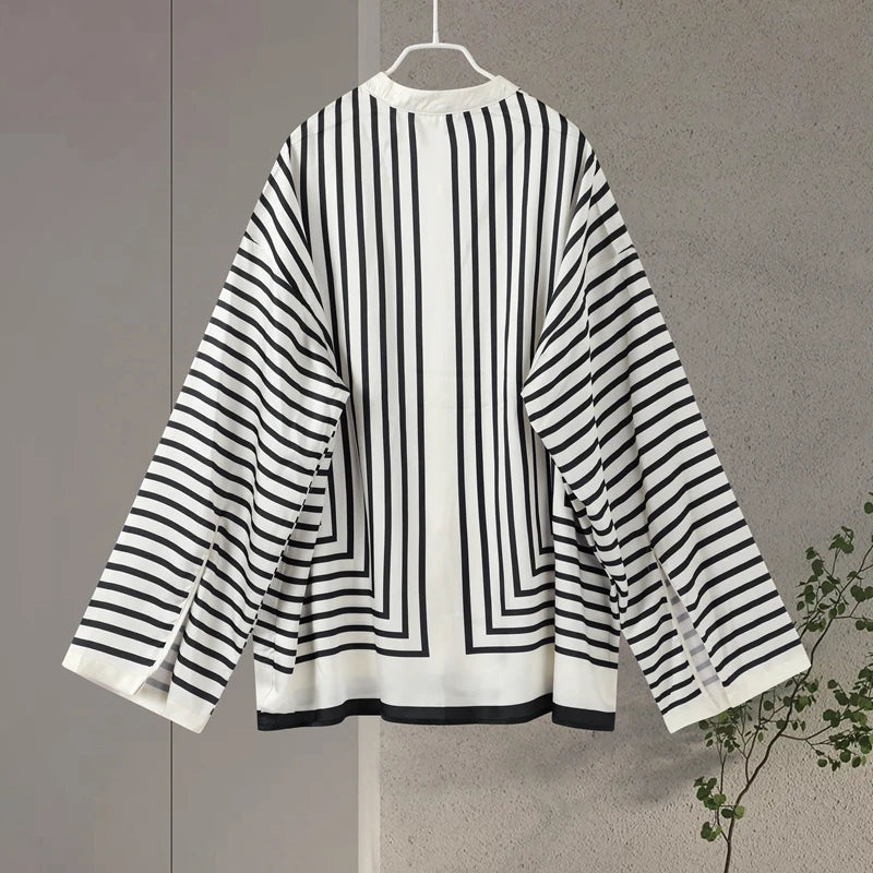 Casual Loose Striped Shirts Women Single Breasted Long Flare Sleeve O-neck Blouses 2024 Autumn New Female All-match Street Tops.