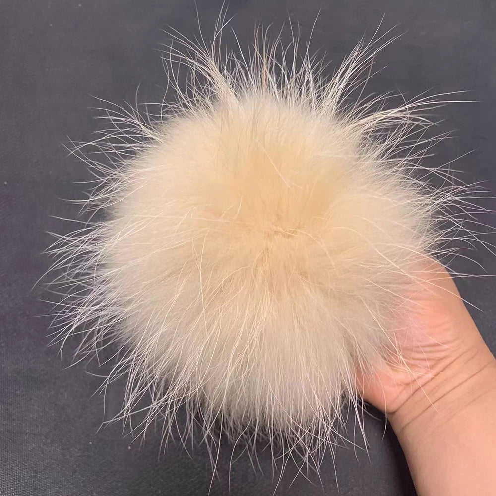 Luxurious DIY Natural Fox & Raccoon Fur Pompoms for Fashion Accessories - Perfect for Hats, Bags, Shoes, and Scarves.