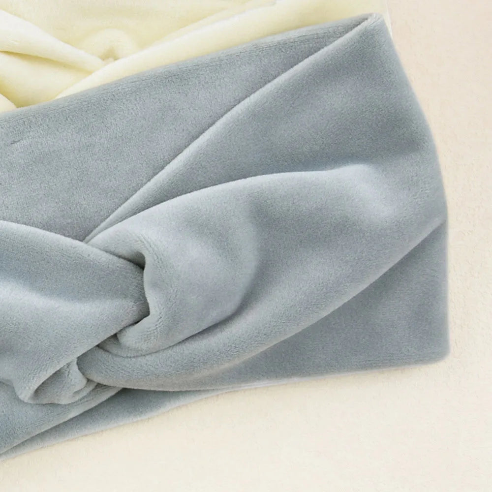 Velvet Winter Headbands for Women – Cozy Wide Ear Fabric Hair Accessories for Casual Wear and Sports.