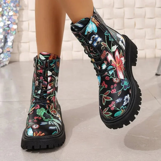 2024 Autumn/Winter New Foreign Trade Style Lace up Large Print Short Boots Women's Low Heel Round Head Low Barrel Boots.