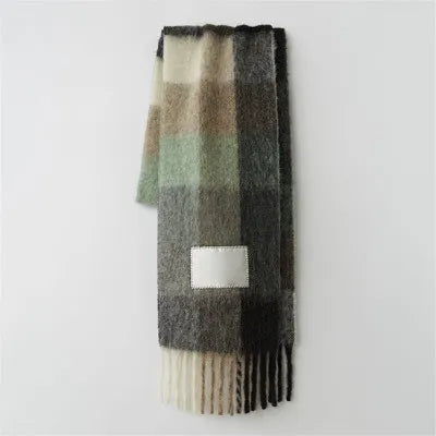 Elegant Women's Cashmere Plaid Scarf - Winter Warm Pashmina Shawl with Tassels, Thick Wrap for Outdoor Style.