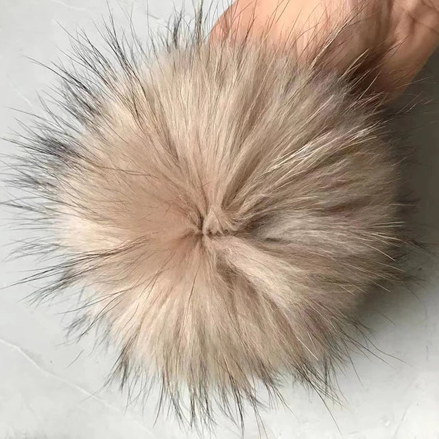 Luxurious DIY Natural Fox & Raccoon Fur Pompoms for Fashion Accessories - Perfect for Hats, Bags, Shoes, and Scarves.